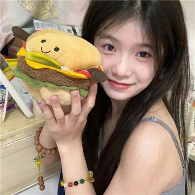 射月封面